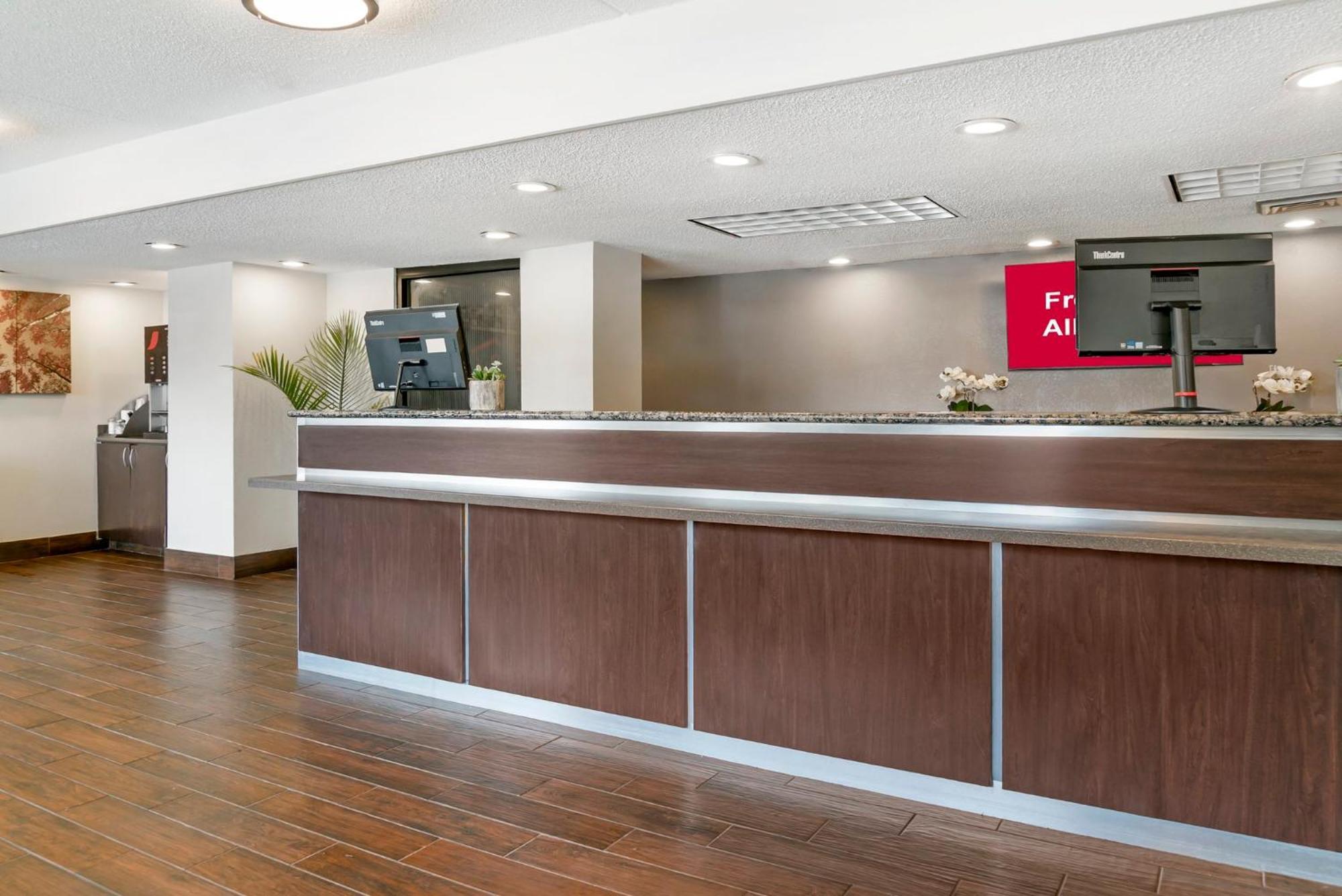 Red Roof Inn Detroit-Rochester Hills/ Auburn Hills Exterior foto